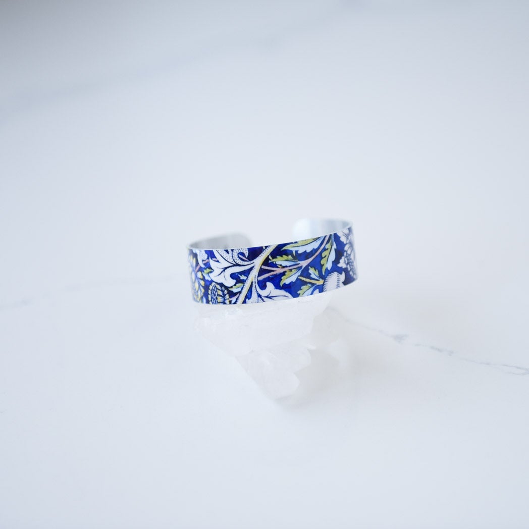 Small Cuff Metal Bracelet - Eloise Paisley