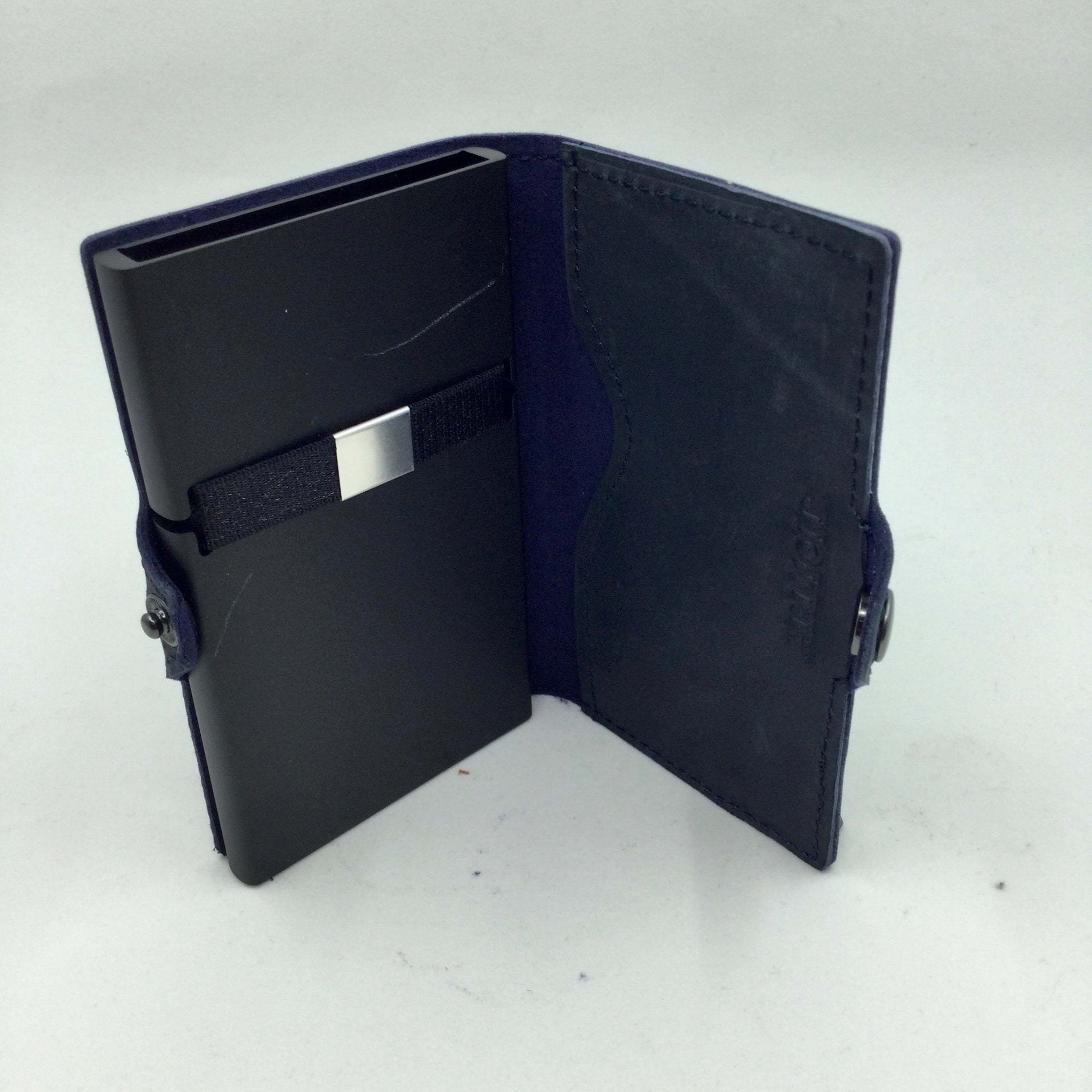 Men's Pop-Out Wallet