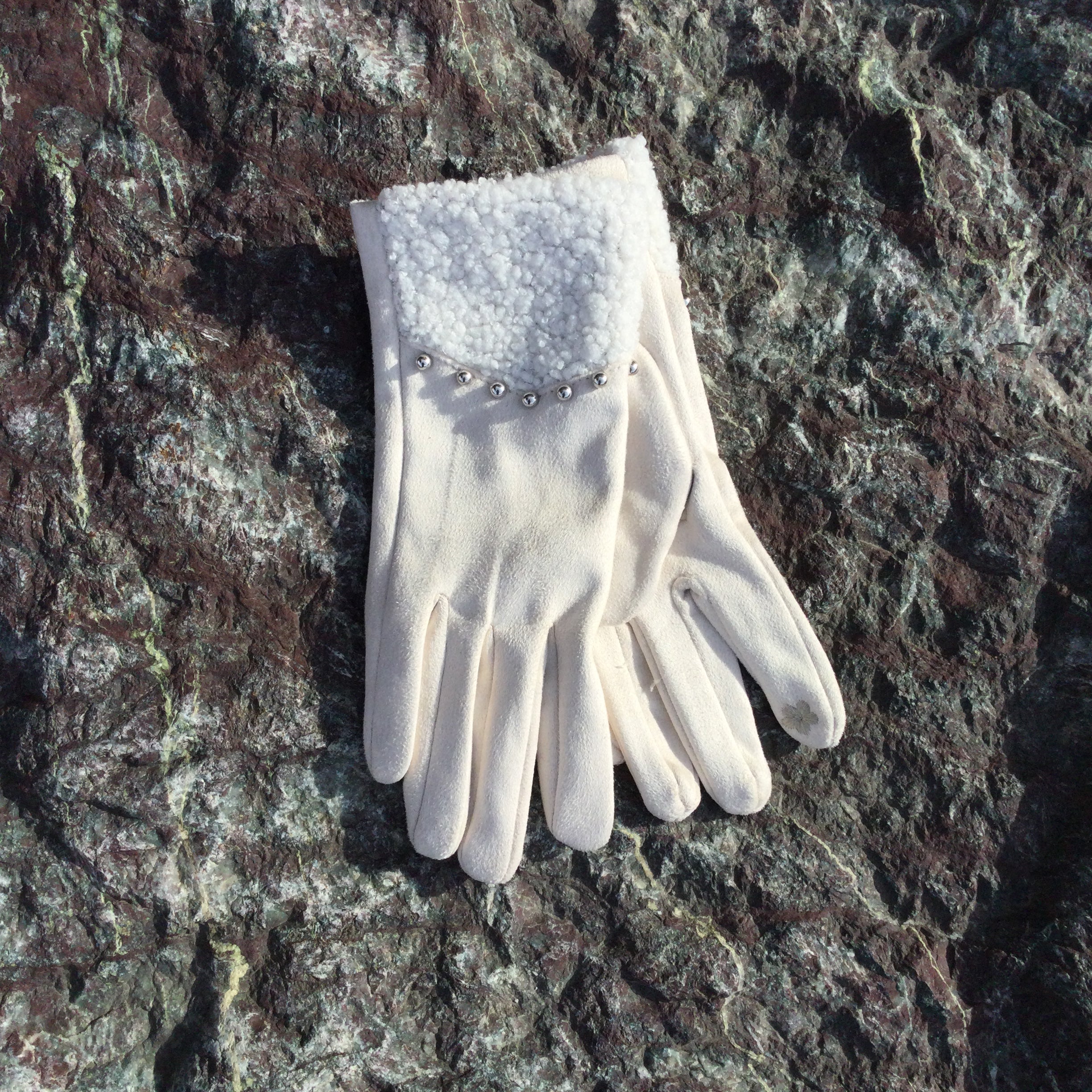 Touchscreen Compatible Gloves